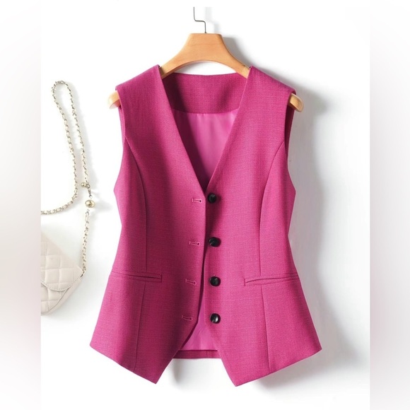 Pink button down vest - Picture 1 of 7